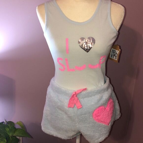 Roll outta bed pj set fuzzy shorts & tank - Picture 1 of 6